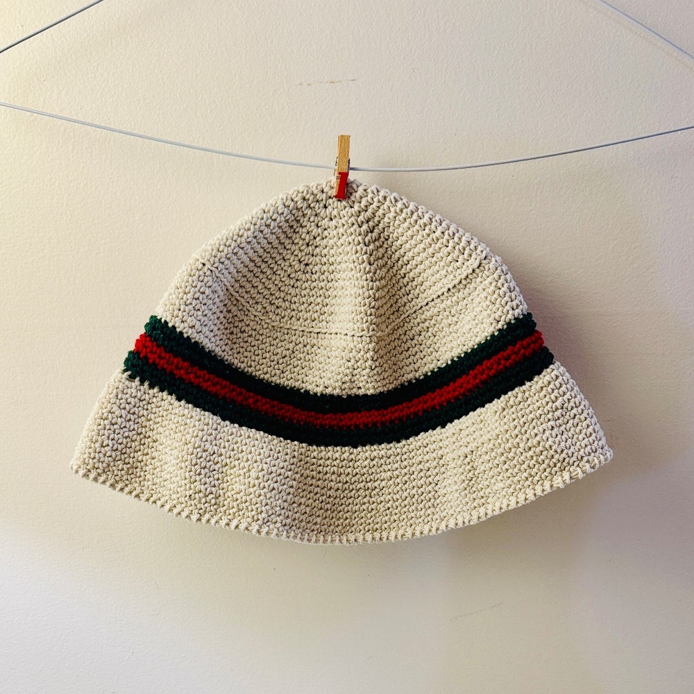 Hand-crochet bucket hat NWOT
